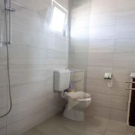 Mara Apartment *
