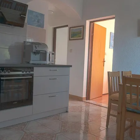 Apartment Mara *